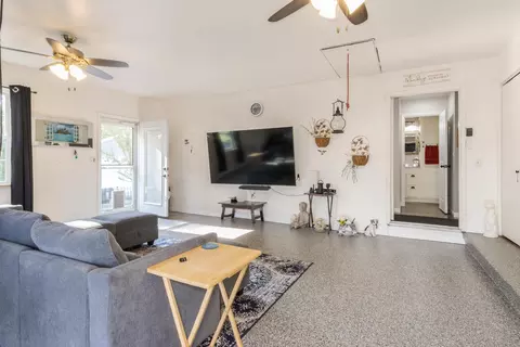 Living - 502 W Jeffery St, Cullom, IL 60929 photo 2 of 2