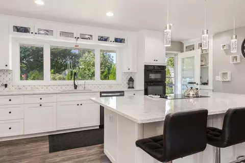 Kitchen - 502 W Jeffery St, Cullom, IL 60929 photo 2 of 7