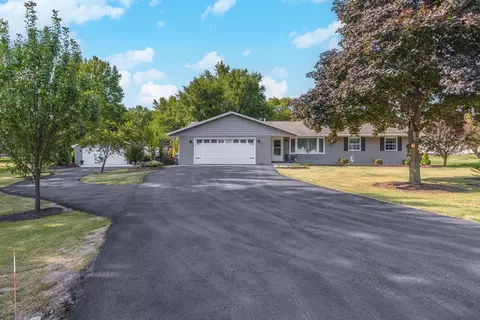 Exterior - 502 W Jeffery St, Cullom, IL 60929 photo 2 of 17