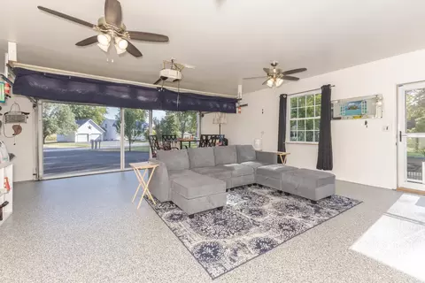 Living - 502 W Jeffery St, Cullom, IL 60929 photo 1 of 2