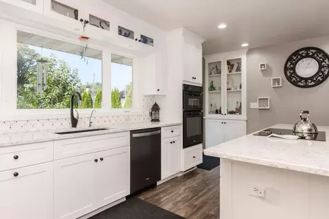 Kitchen - 502 W Jeffery St, Cullom, IL 60929 photo 3 of 7