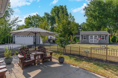 Exterior - 502 W Jeffery St, Cullom, IL 60929 photo 8 of 17