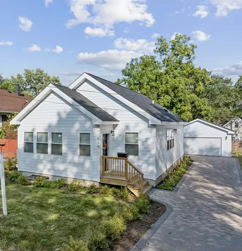 535 Ashland Ave, Elgin, IL 60123
