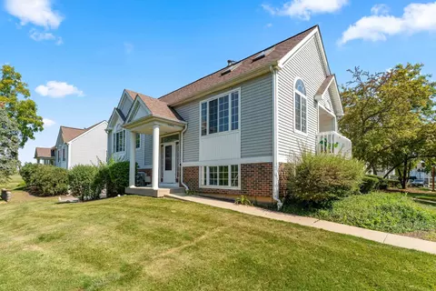 2400 Dawson Ln, Algonquin, IL 60102 photo 23