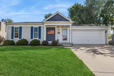 2293 Bannister Ln, Aurora, IL 60504