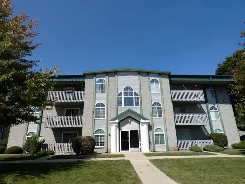 2891 Heritage Dr #3A, Joliet, IL 60435