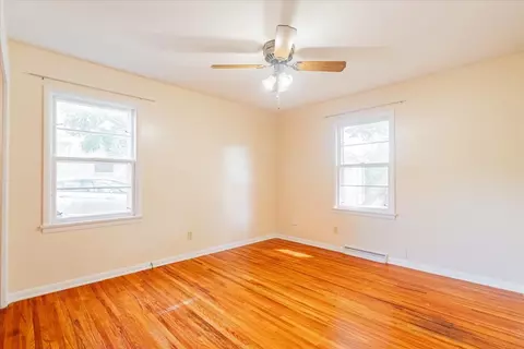 Bedroom - 809 Elm St, Bloomington, IL 61701 photo 1 of 7