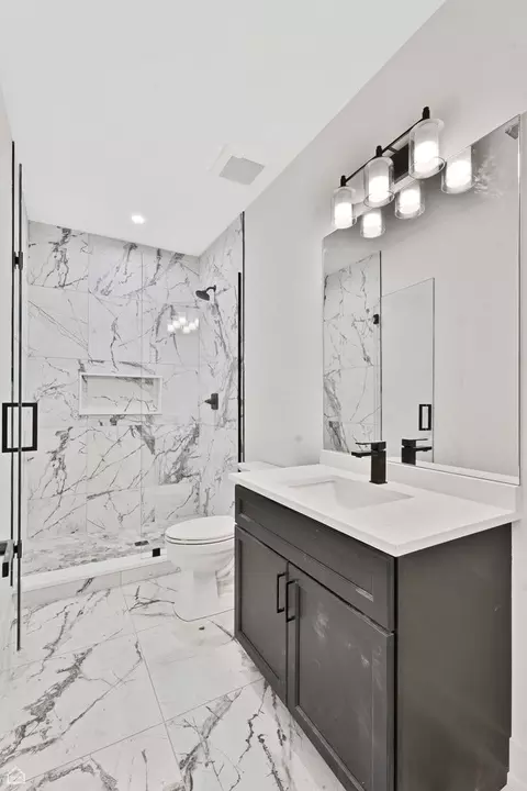 3905 N Drake Ave, Chicago, IL 60618 photo 29