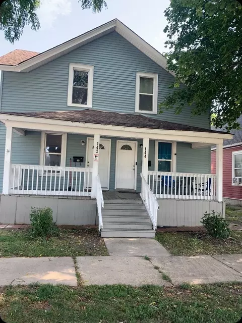 142-144 Woodlawn Ave, Aurora, IL 60506