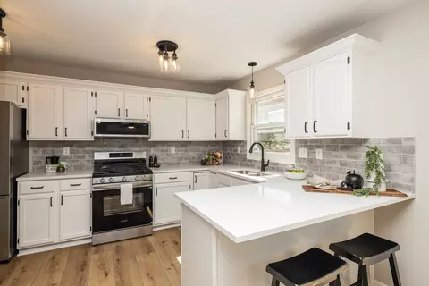 Kitchen - 12 Dan Ireland Dr, Plainfield, IL 60544 photo 1 of 3