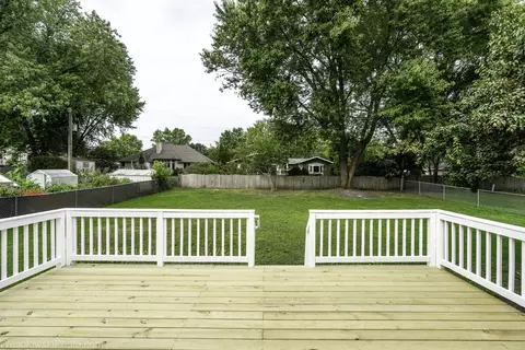 Exterior - 1715 Flower St, Mchenry, IL 60050 photo 4 of 5