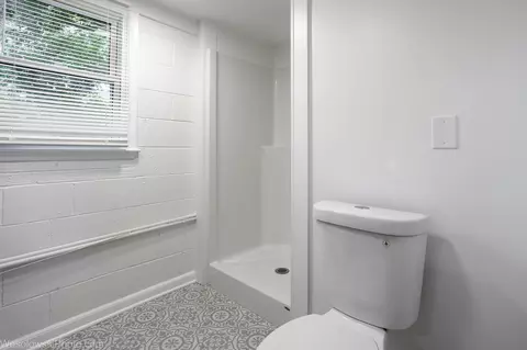 Bath - 1715 Flower St, Mchenry, IL 60050 photo 3 of 3