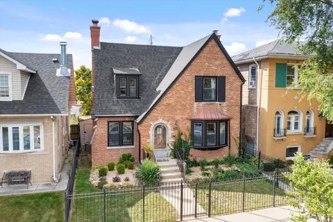 2918 N Lotus Ave, Chicago, IL 60641