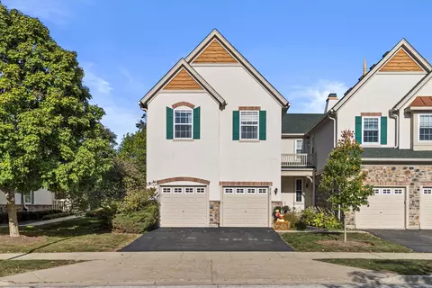 410 Bay Tree Cir, Vernon Hills, IL 60061
