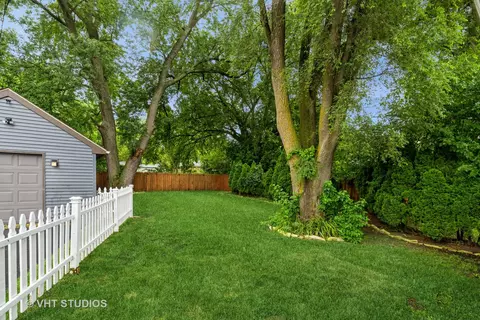 Exterior - 1506 N River Rd, Mchenry, IL 60051 photo 6 of 7