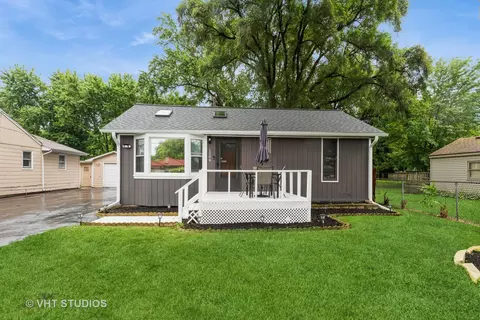 1506 N River Rd, Mchenry, IL 60051