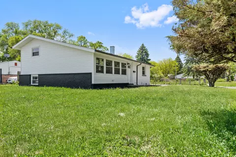 Other - 2711 Lancaster Dr, Markham, IL 60428 photo 2 of 9