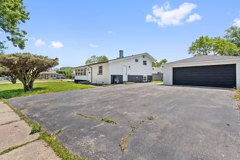 Other - 2711 Lancaster Dr, Markham, IL 60428 photo 8 of 9
