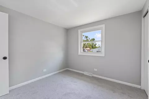 Bedroom - 2711 Lancaster Dr, Markham, IL 60428 photo 1 of 3