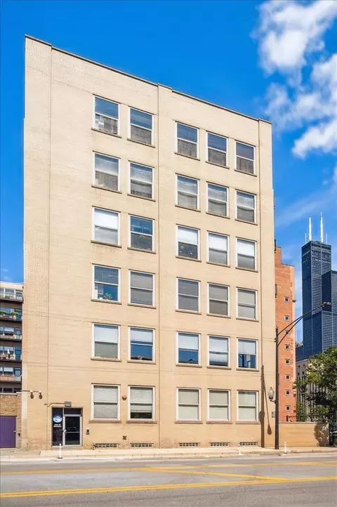 550 W Harrison St #551, Chicago, IL 60607