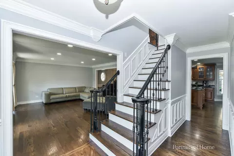 1645 Burning Trail Ct, Wheaton, IL 60189 photo 2