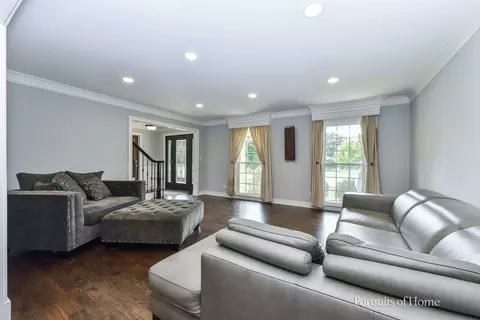1645 Burning Trail Ct, Wheaton, IL 60189 photo 5