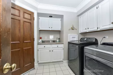 1645 Burning Trail Ct, Wheaton, IL 60189 photo 11