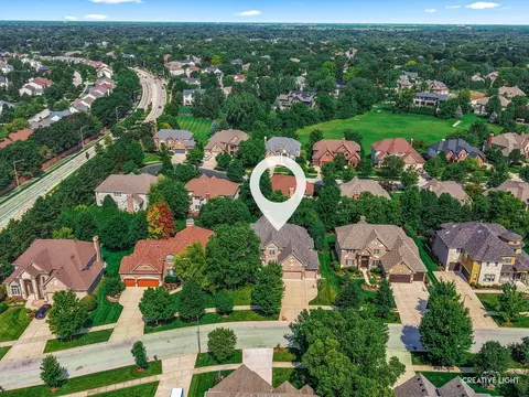 View/Area - 539 Eagle Brook Ln, Naperville, IL 60565 photo 2 of 3