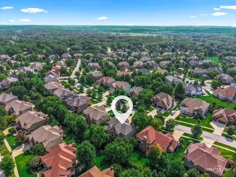 View/Area - 539 Eagle Brook Ln, Naperville, IL 60565 photo 3 of 3