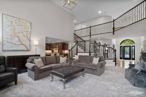 Living - 539 Eagle Brook Ln, Naperville, IL 60565 photo 3 of 5