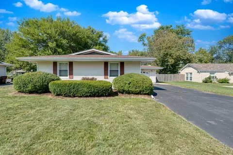 248 W Kennedy Rd, Braidwood, IL 60408