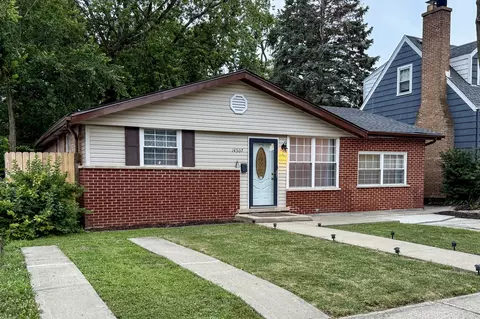 14507 Ridgeway Ave, Midlothian, IL 60445