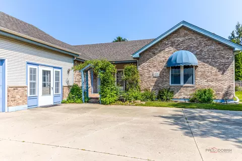 3206 Turnberry Dr, Mchenry, IL 60050