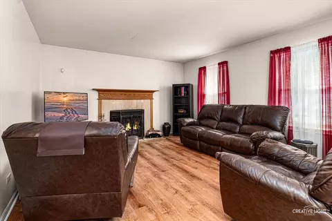 871 Trask St, Aurora, IL 60505 photo 14