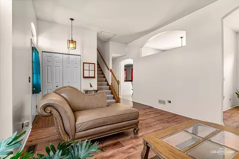 871 Trask St, Aurora, IL 60505 photo 5