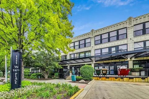 1111 W 14th Pl #328, Chicago, IL 60608