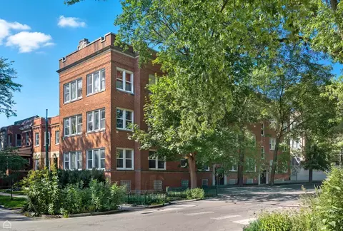 1435 W Arthur Ave #1, Chicago, IL 60626