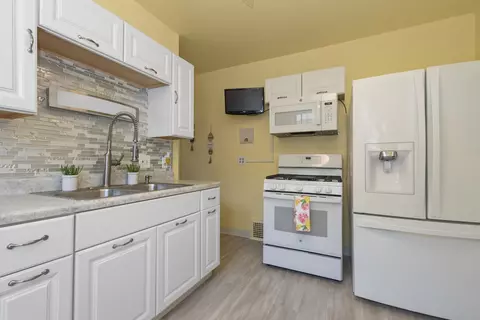 Kitchen - 11413 S Normal Ave, Chicago, IL 60628 photo 2 of 3
