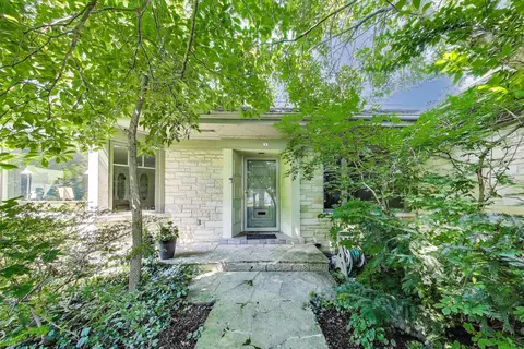 1295 Sunview Ln, Winnetka, IL 60093