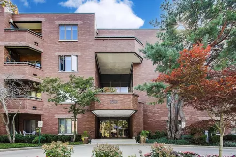 1601 Oakwood Ave #406, Highland Park, IL 60035
