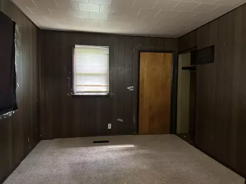 Bedroom - 705 W Wall St, Morrison, IL 61270 photo 1 of 6