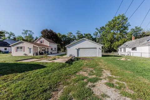 Exterior - 519 E Dakota St, Spring Valley, IL 61362 photo 4 of 4