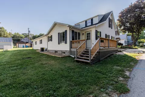 Exterior - 519 E Dakota St, Spring Valley, IL 61362 photo 2 of 4
