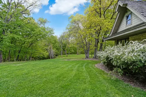 Exterior - 3500 Spring Rd, Oak Brook, IL 60523 photo 5 of 7