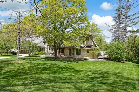 Exterior - 3500 Spring Rd, Oak Brook, IL 60523 photo 6 of 7