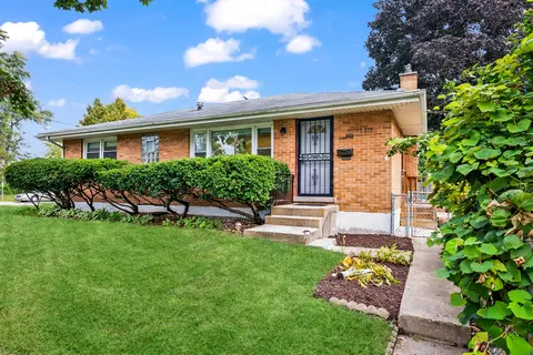 805 North Ave, Des Plaines, IL 60016