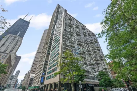 1000 N Lake Shore Dr #1105, Chicago, IL 60611