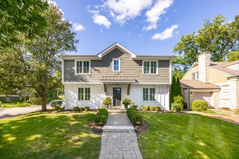 418 Hill Ave, Glen Ellyn, IL 60137