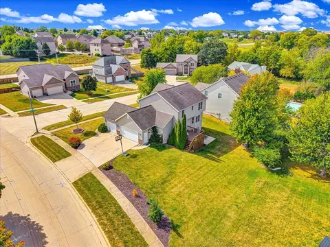 9 Willowbend Ct, Bloomington, IL 61705 photo 48