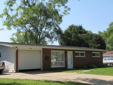 306 Harmony Dr, North Aurora, IL 60542